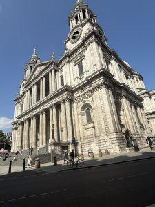 Postcards from the UK: A Glimpse into My Manchester, London &amp; Leeds Adventure