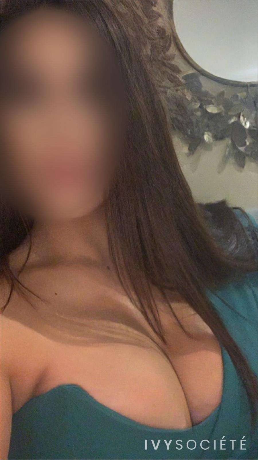 Alexa Baum - Touring escort - Profile photo