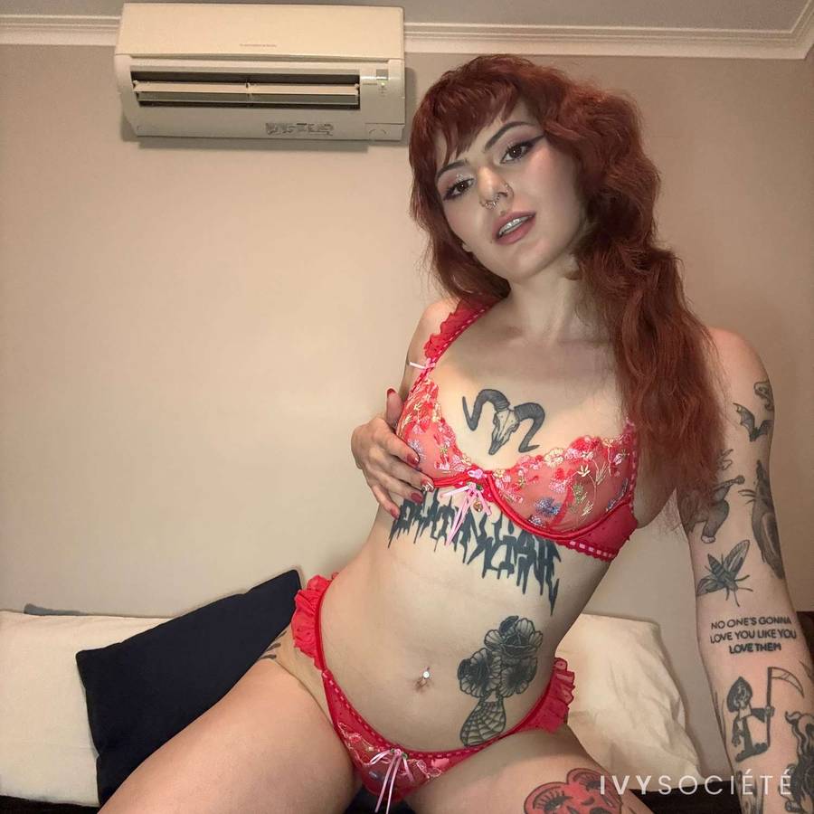 Noa Desmond - Melbourne escort - Profile photo