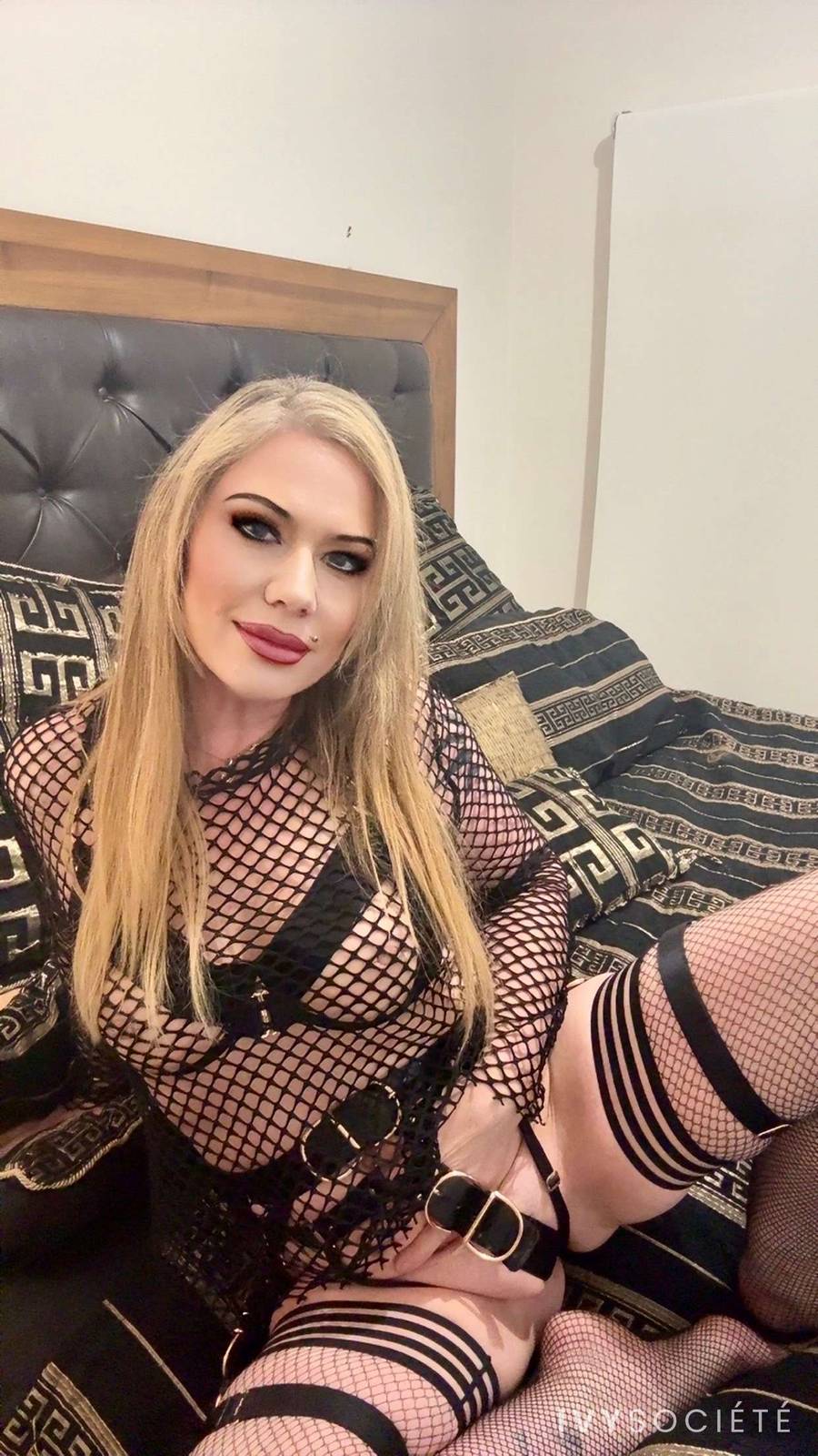 Blondie Bomb - Geelong escort - Profile photo