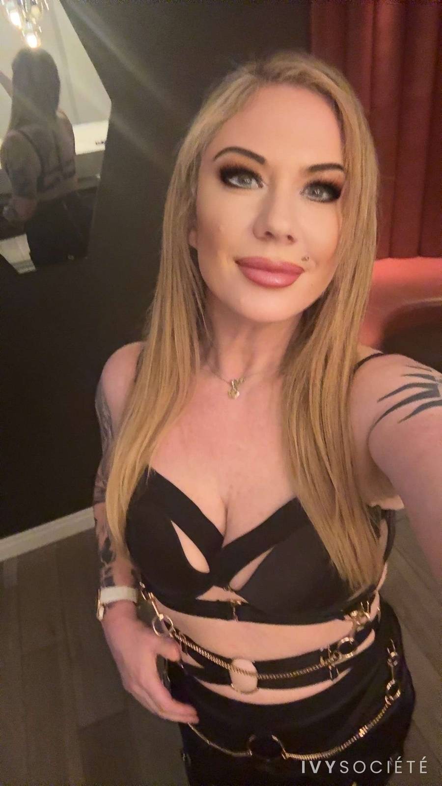 Blondie Bomb - Geelong escort - Profile photo