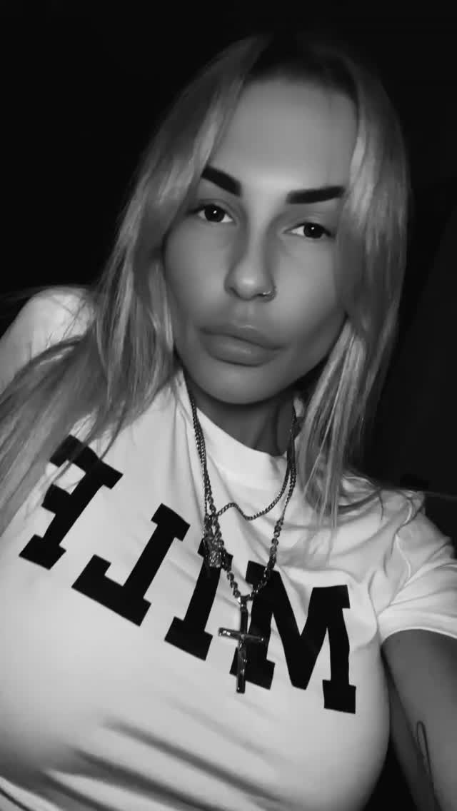 Winter Grace - Melbourne escort - Profile photo