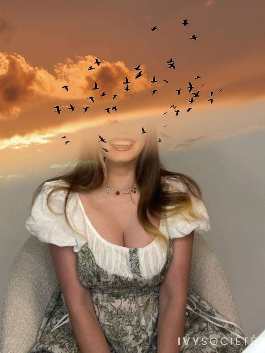 Elowyn Nonesuch - Melbourne escort - Profile photo