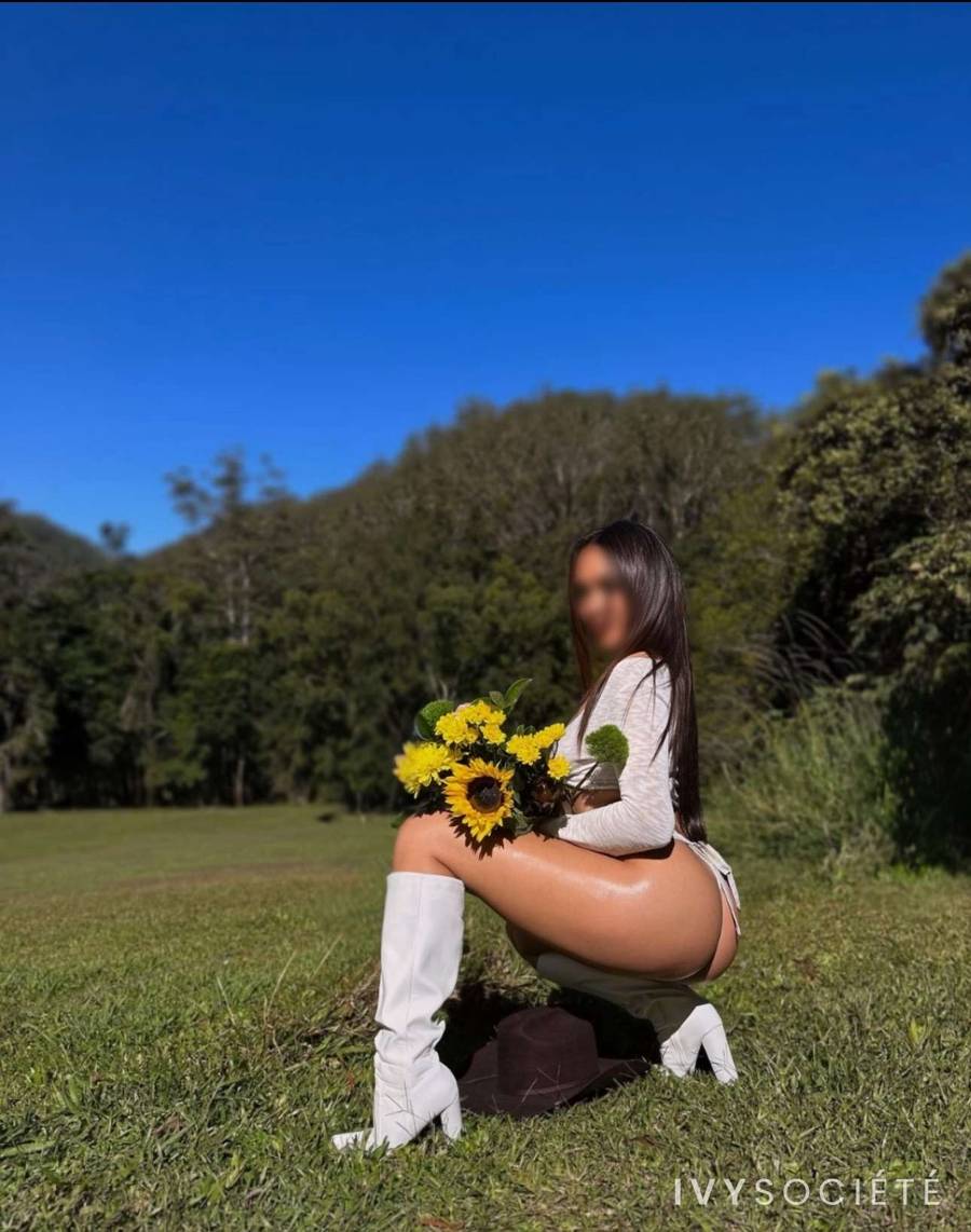 Elle Devine - Brisbane escorts - Independent private escort Elle Devine - Brisbane escorts - Independent private escort
