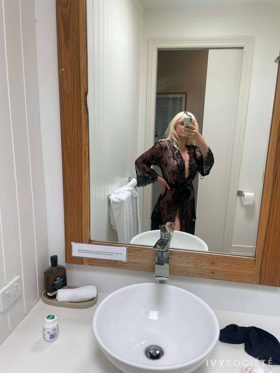 Amy Orison - Melbourne escort - Profile photo