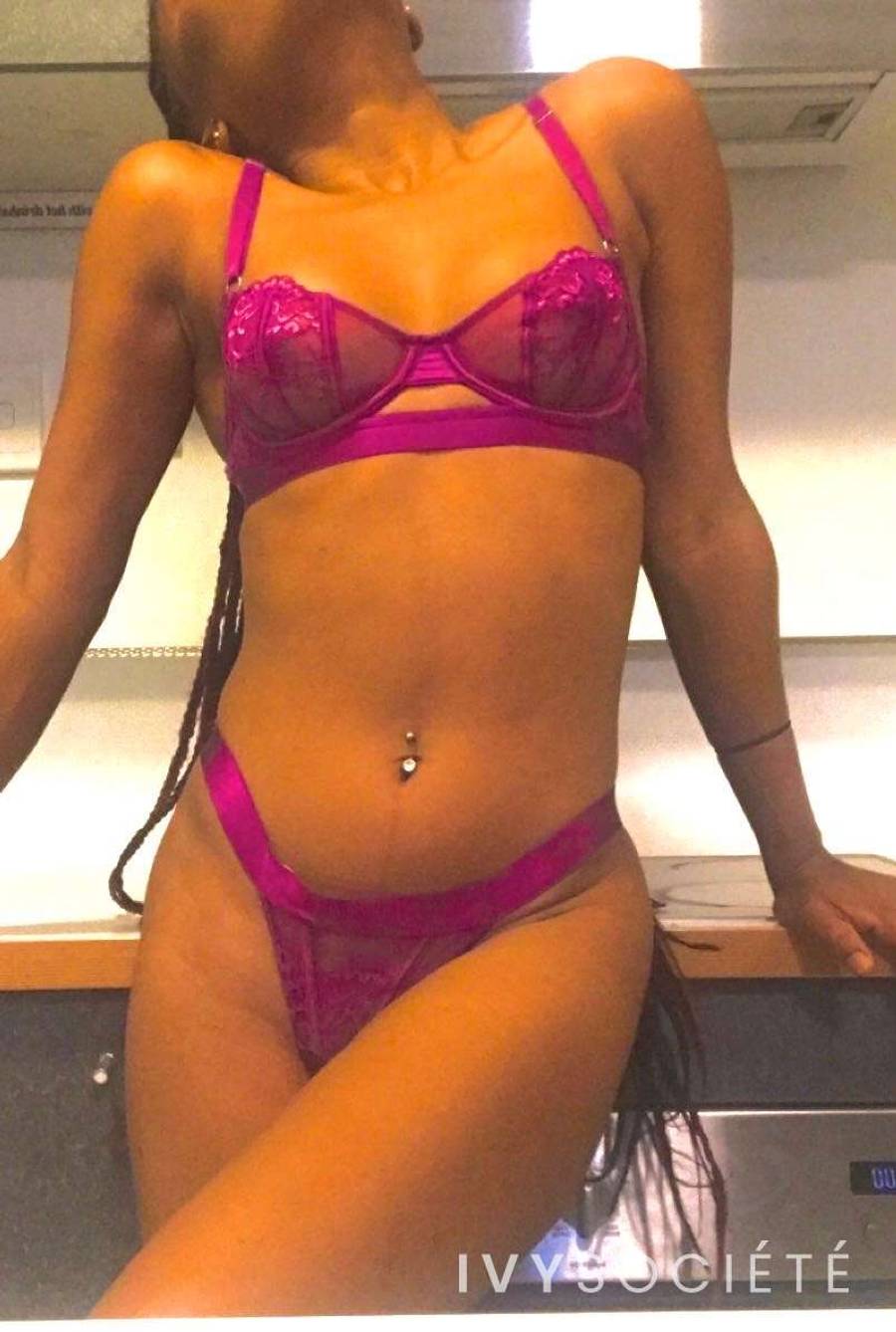 Anna Louise - Darwin escort - Profile photo