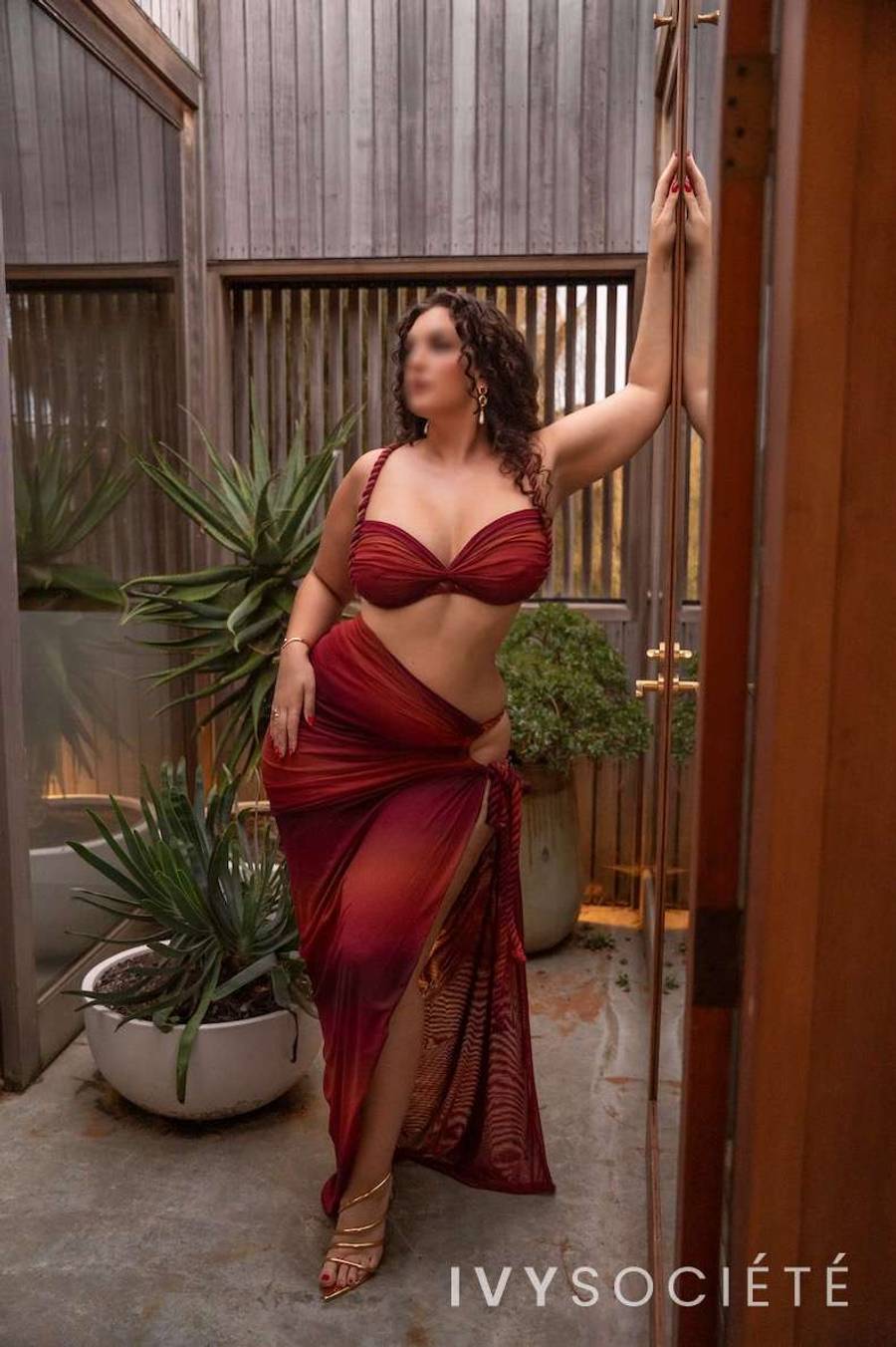 Samira Nour - Melbourne escort - Profile photo