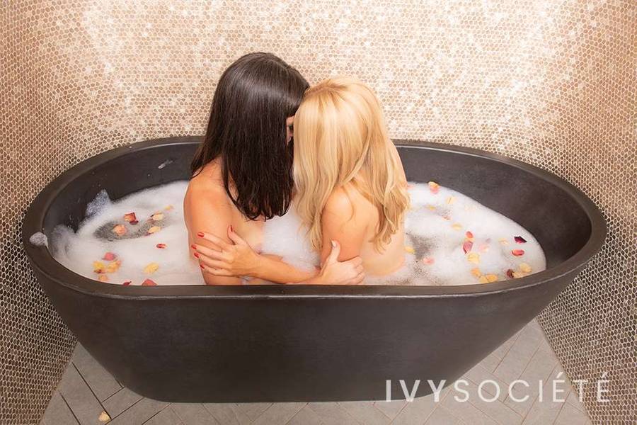 Charlotte Ford And Stella Scott - Independent escort - Profile photo
