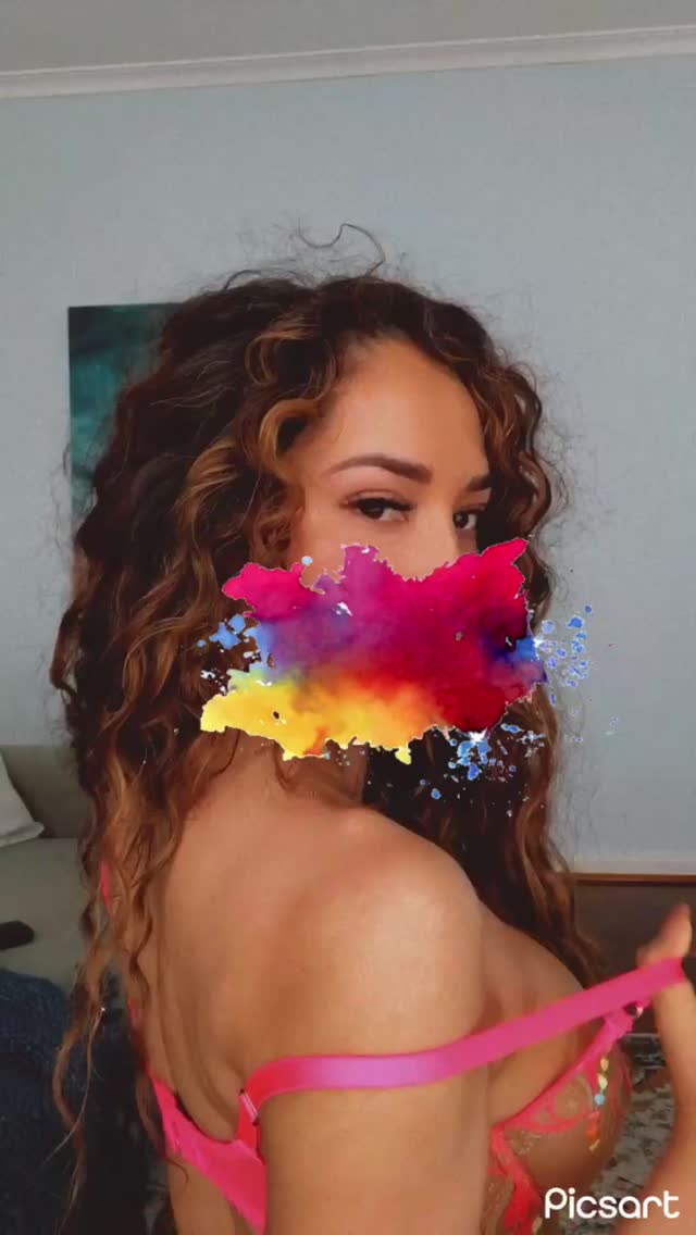 Mariana Zabala - Melbourne escort - Profile photo