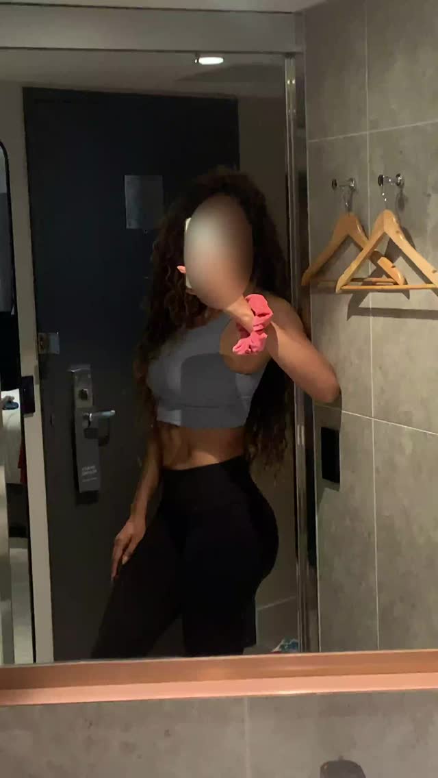 Mariana Zabala - Melbourne escort - Profile photo
