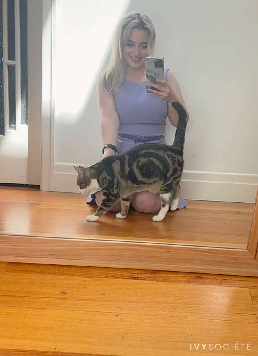 Sara Fennic - Melbourne escort - Profile photo