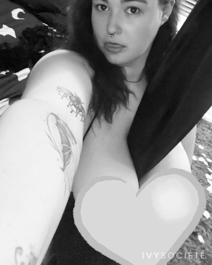 Violet Raine - Brisbane escort - Profile photo