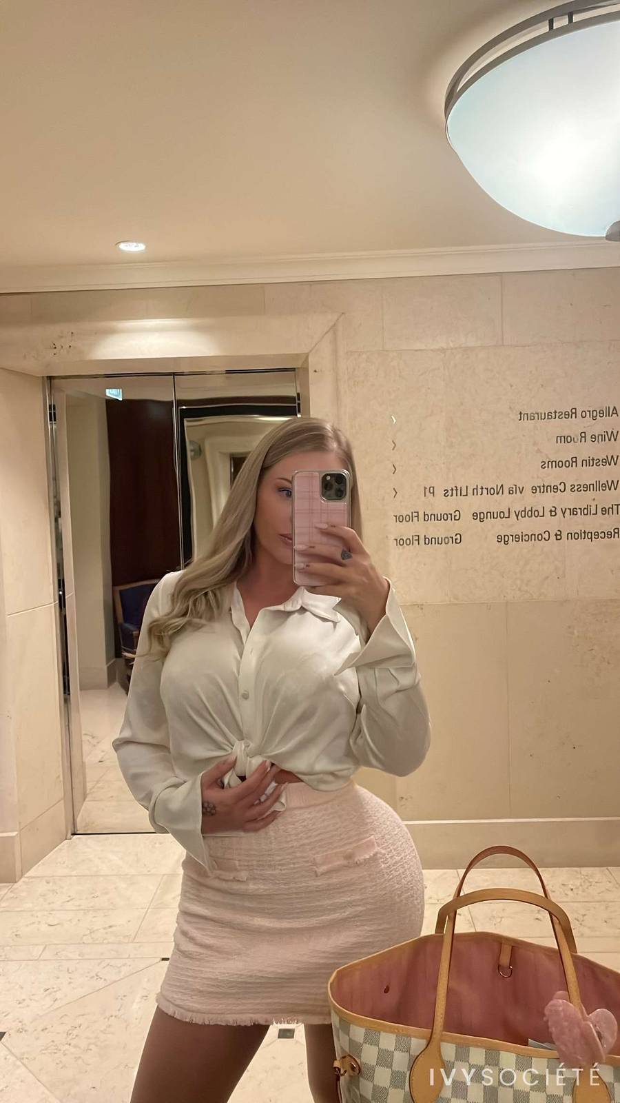 Whitney York - Melbourne escort - Profile photo