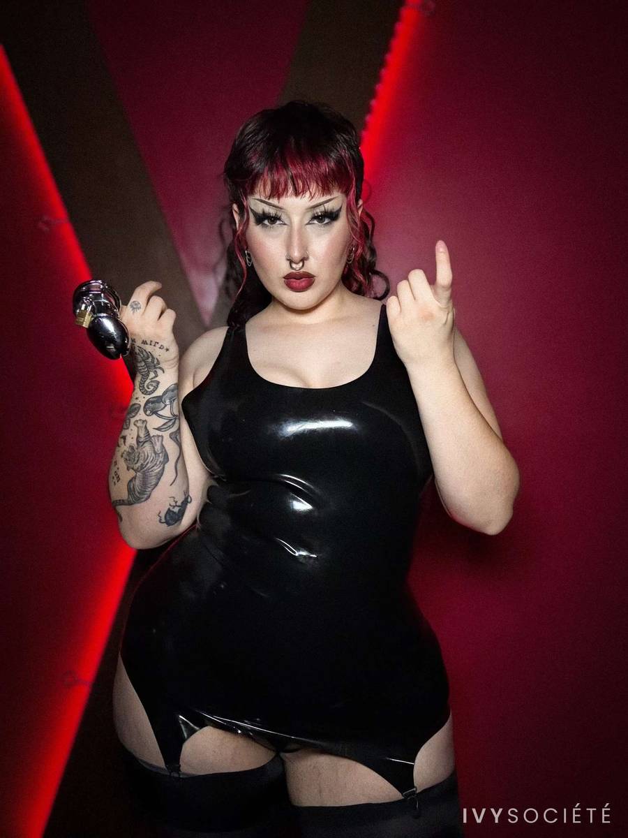 Vera Sinn - Melbourne escort - Profile photo