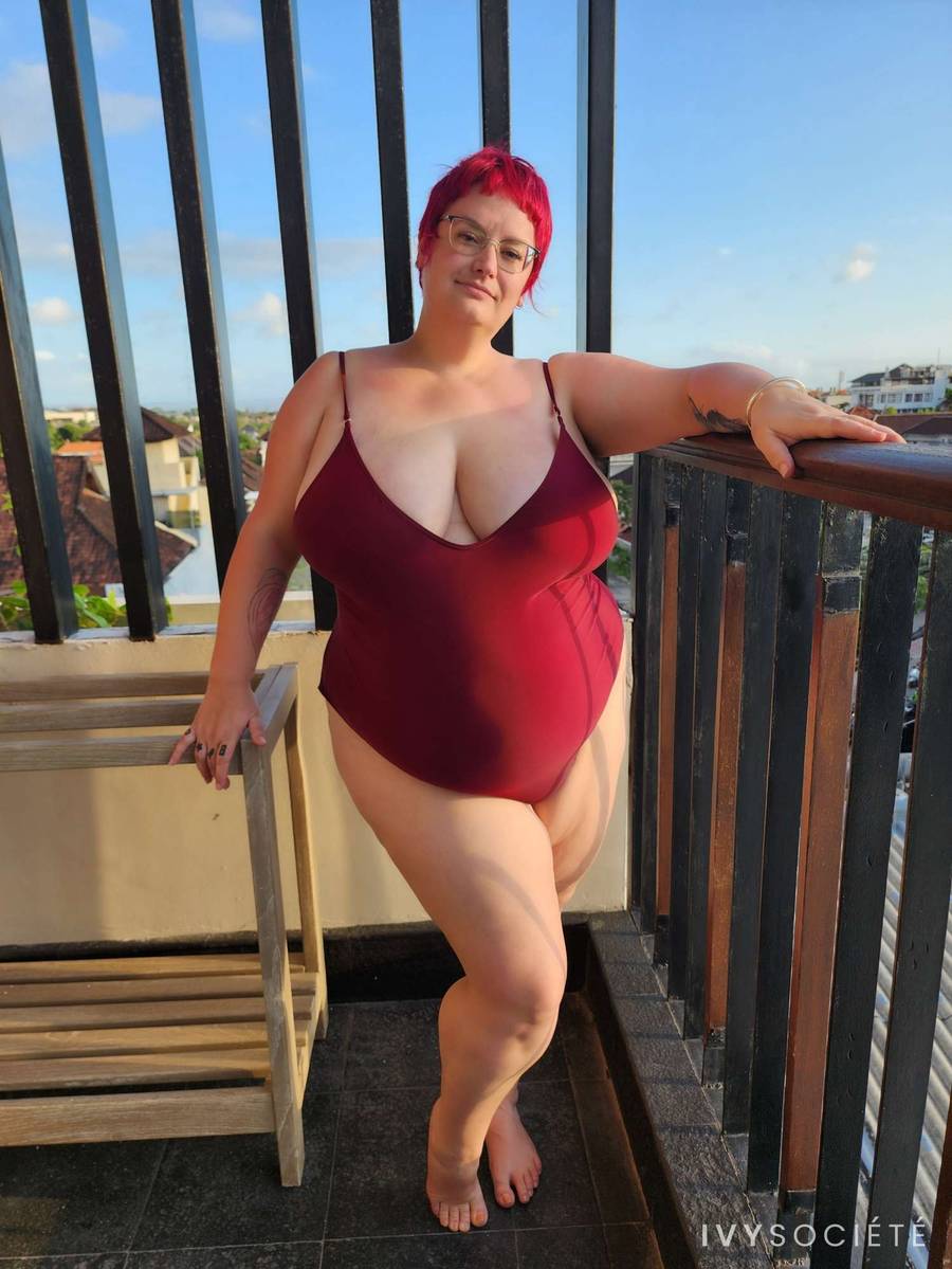 Junie Finch - Melbourne escort - Profile photo