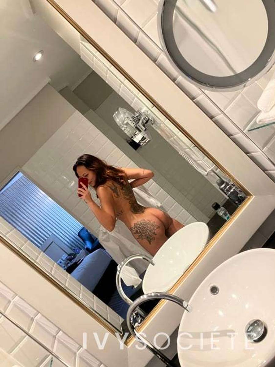 Nikita Evans - Melbourne escort - Profile photo