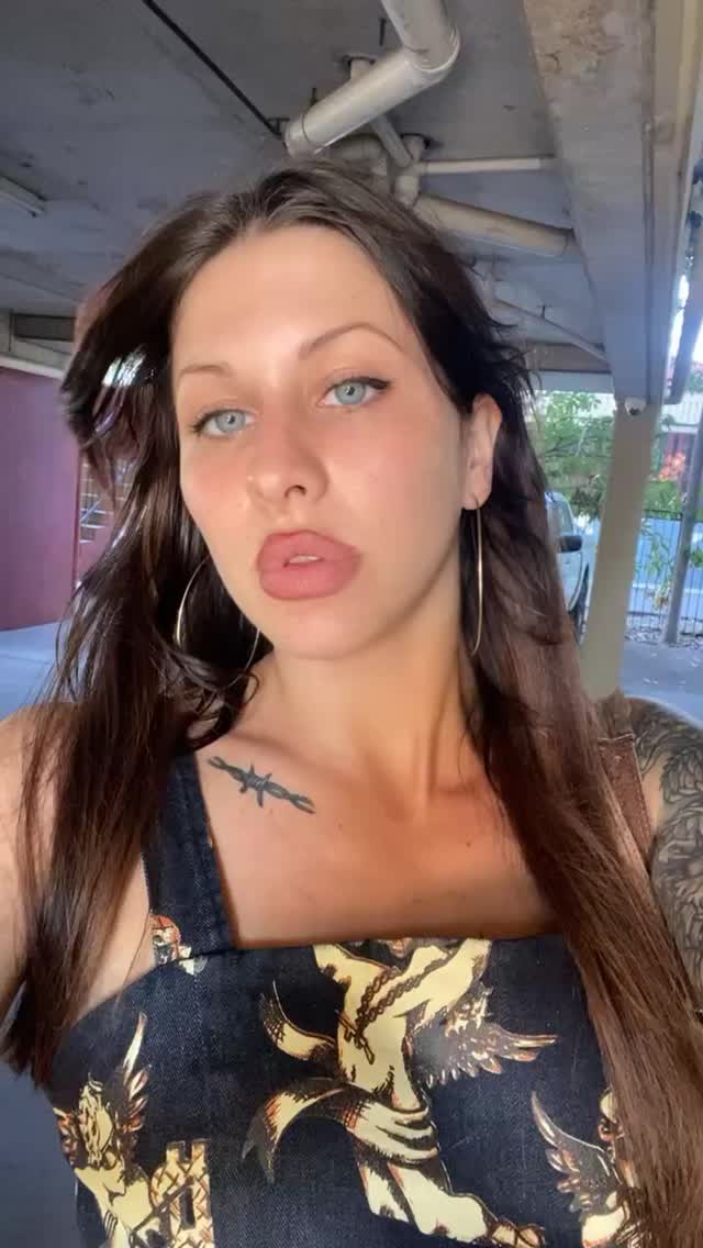 Billie C - Darwin escort - Profile photo