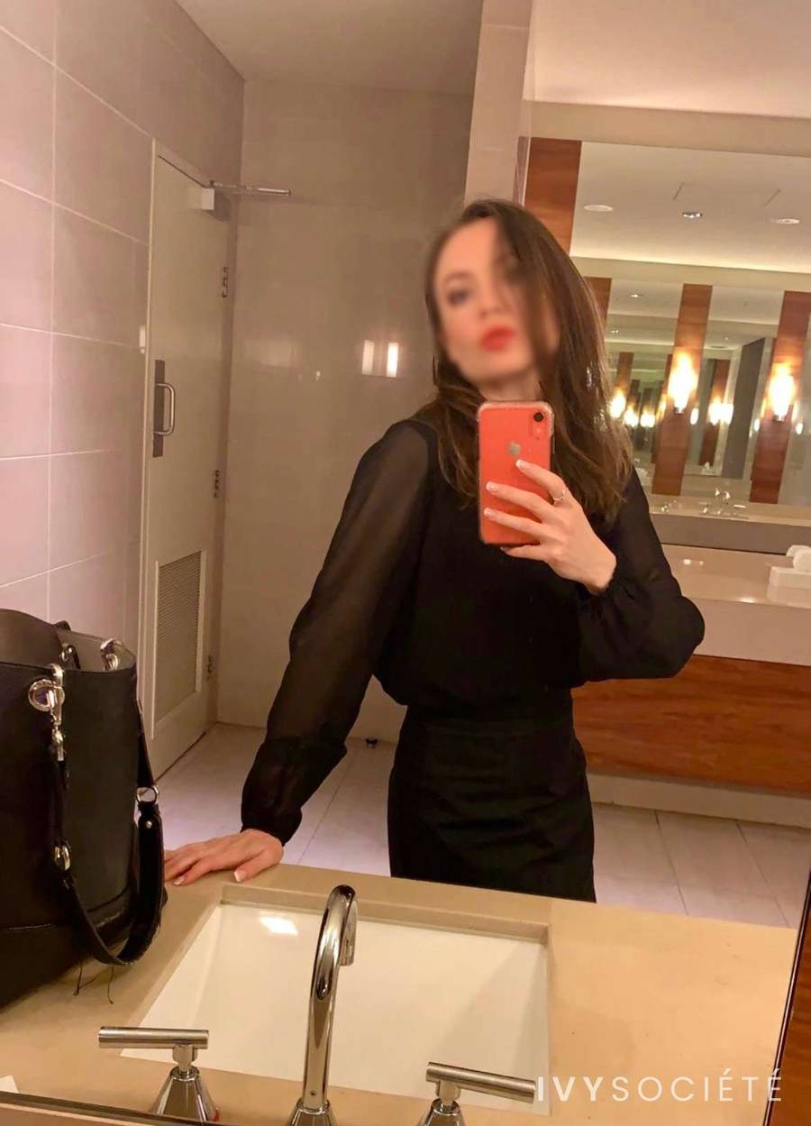 Martine Taylor - Melbourne escort - Profile photo