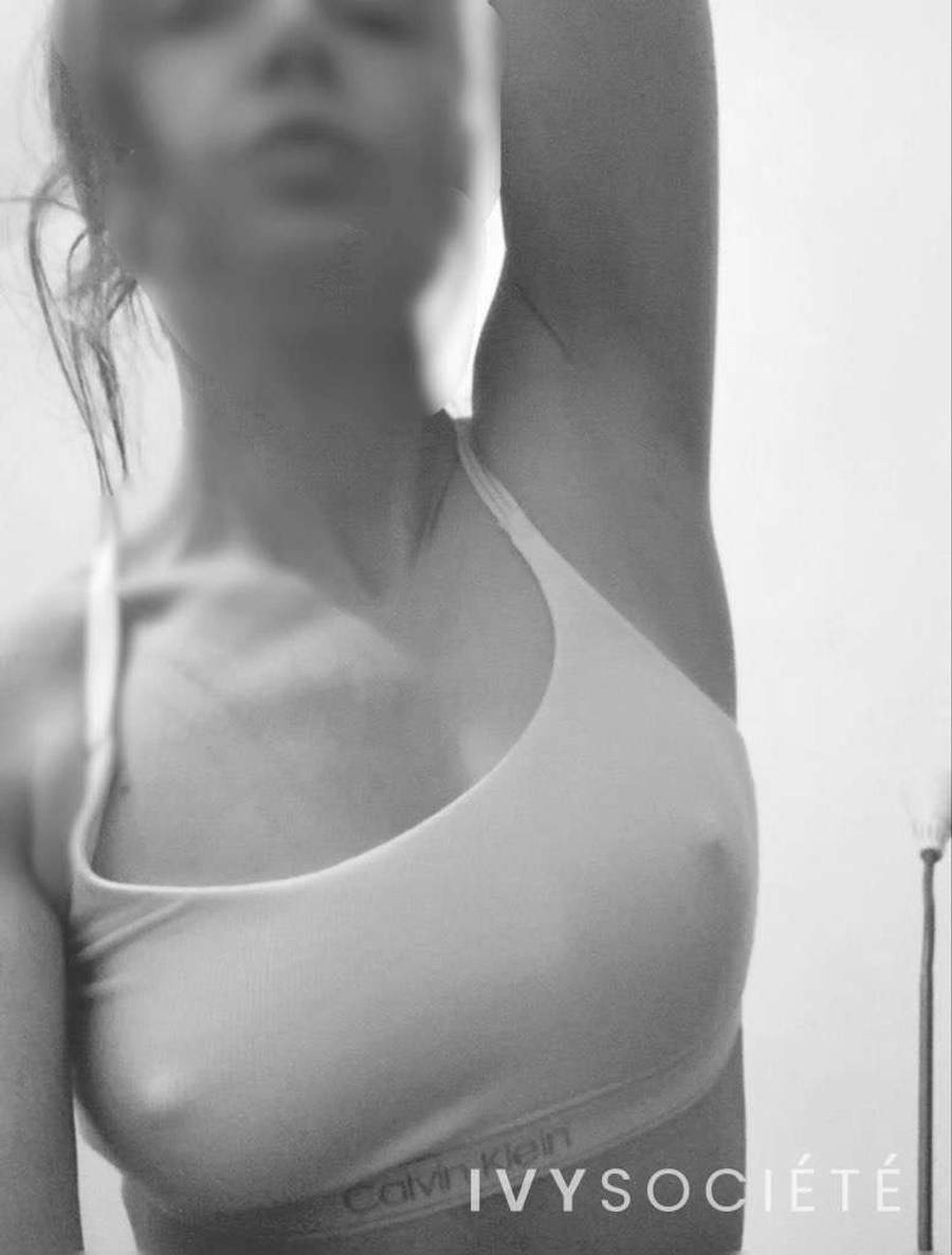Martine Taylor - Melbourne escort - Profile photo