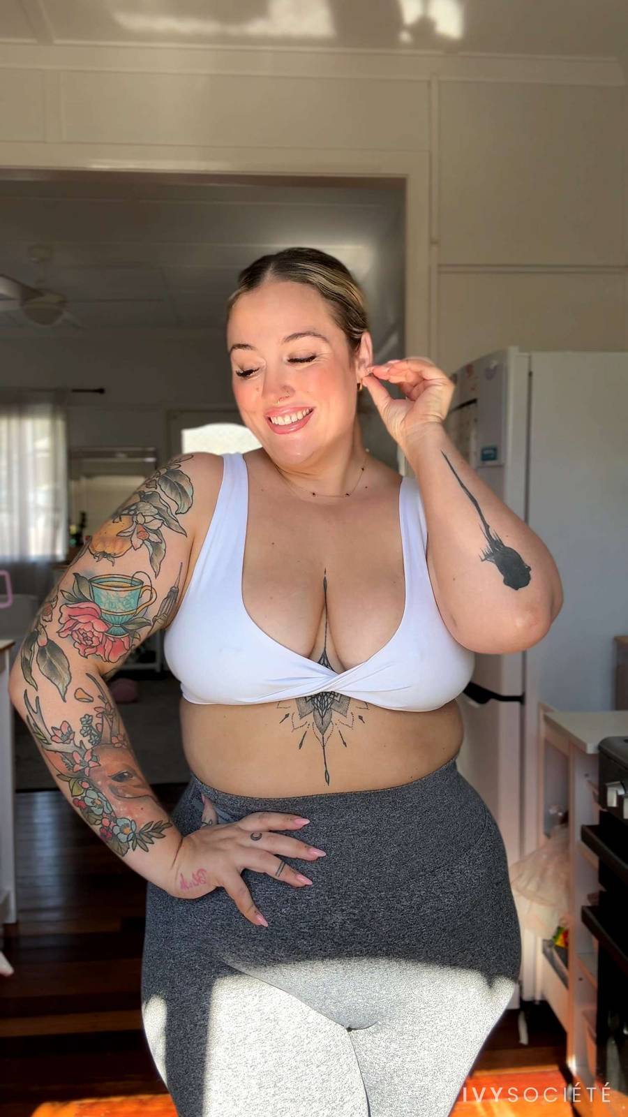 Alice Blush - Brisbane escort - Profile photo