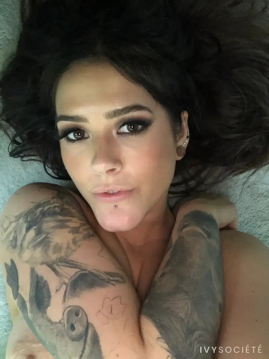 Olive Pearl - Melbourne escort - Profile photo