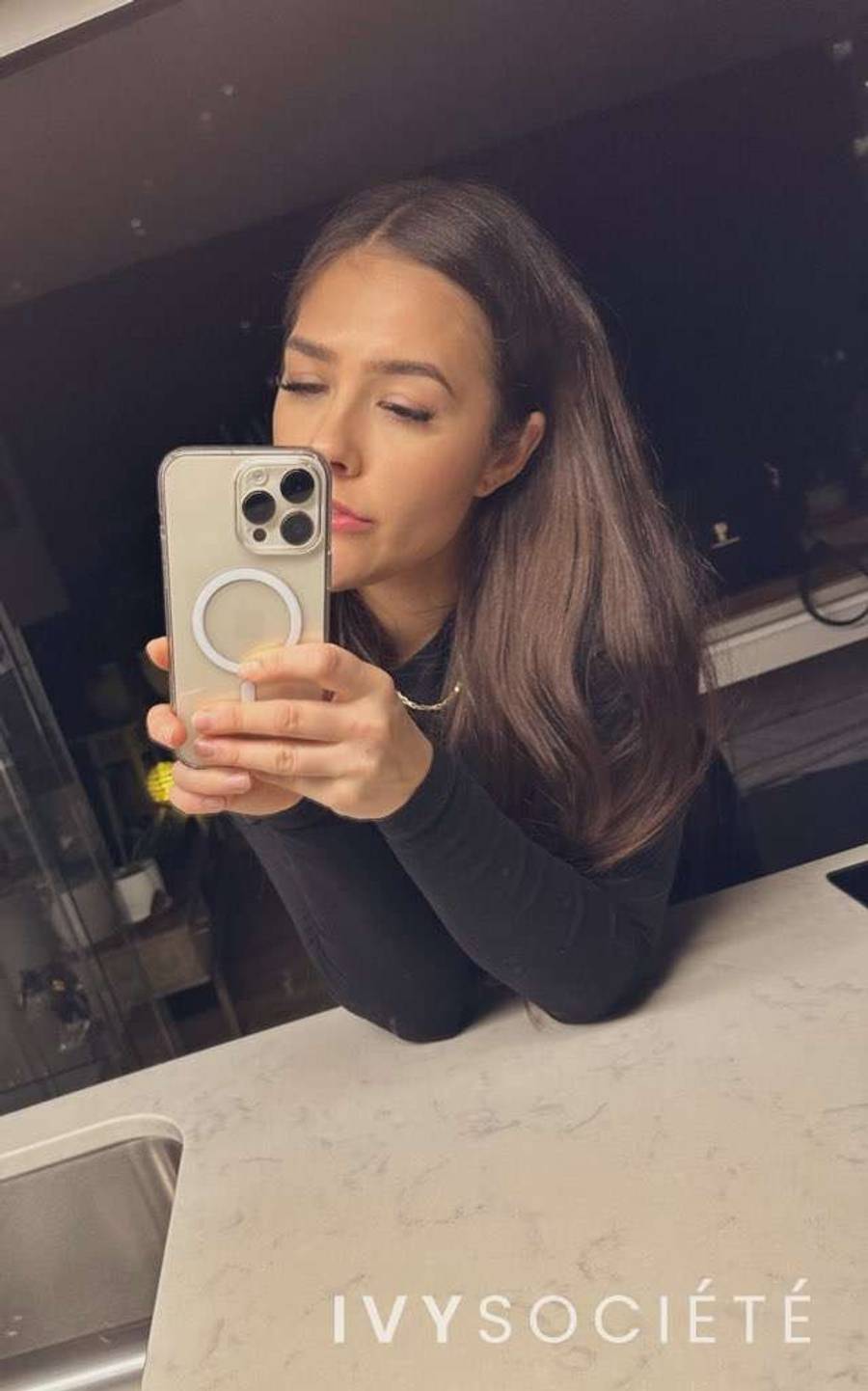 Olive Pearl - Melbourne escort - Profile photo