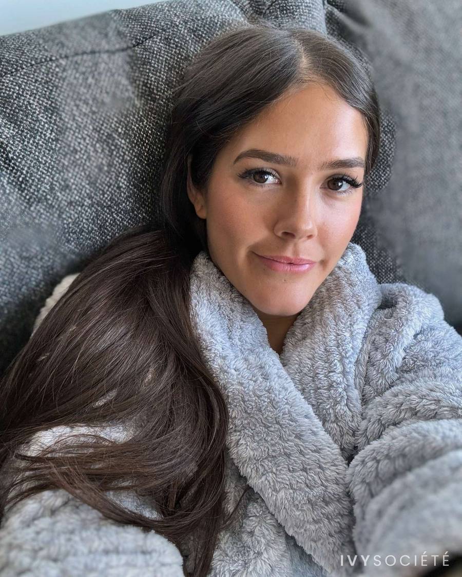 Olive Pearl - Melbourne escort - Profile photo