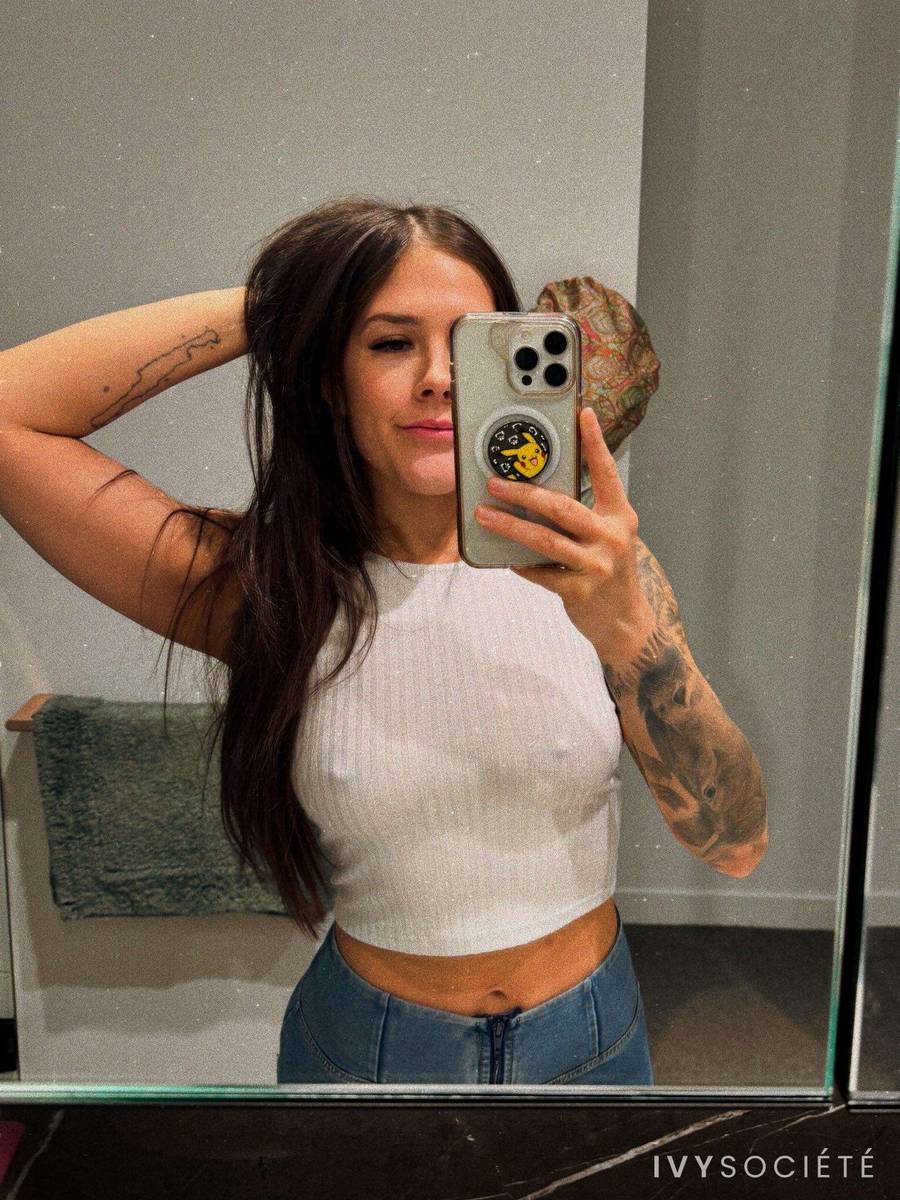 Olive Pearl - Melbourne escort - Profile photo