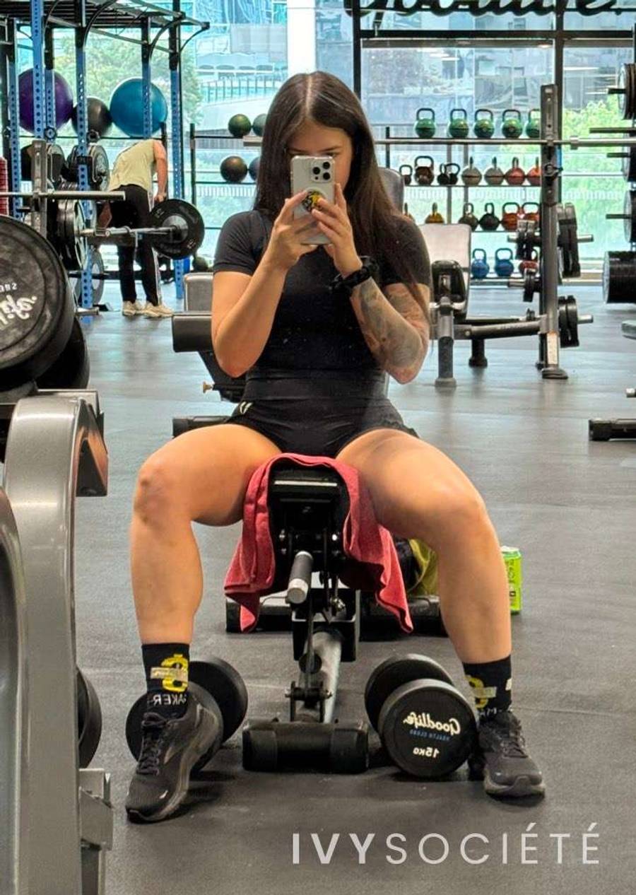 Olive Pearl - Melbourne escort - Profile photo