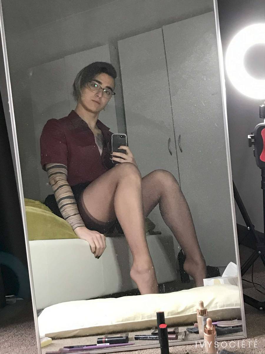 Isabel Macinnes - Adelaide escort - Profile photo