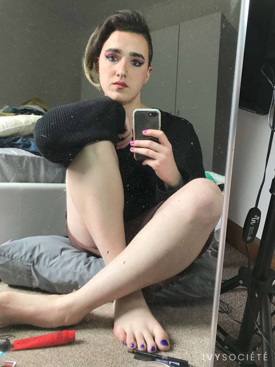 Isabel Macinnes - Adelaide escort - Profile photo