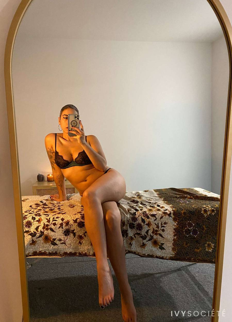 Jade Starling - Melbourne escort - Profile photo