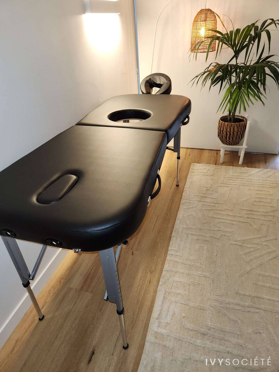 Millies Milking Table - Melbourne escort - Profile photo