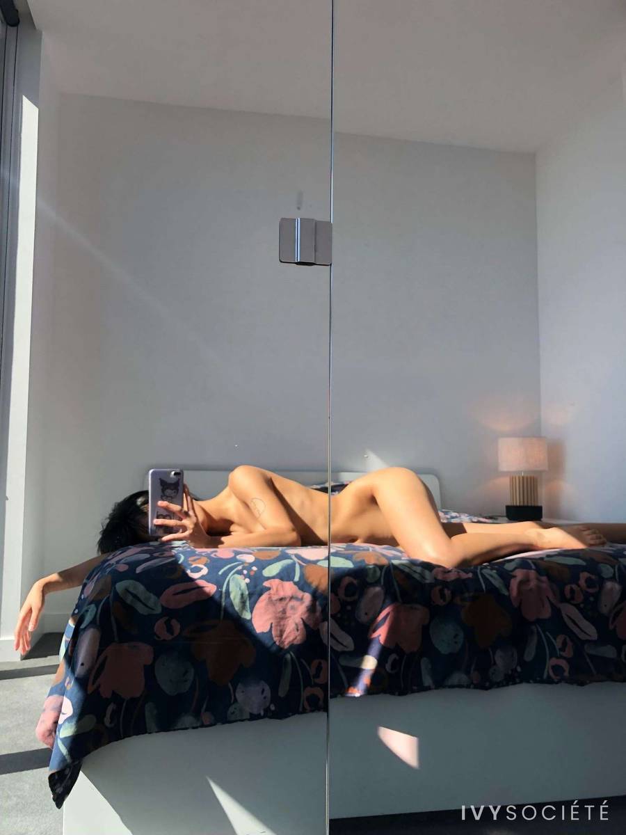 Lily Wilder - Melbourne escort - Profile photo