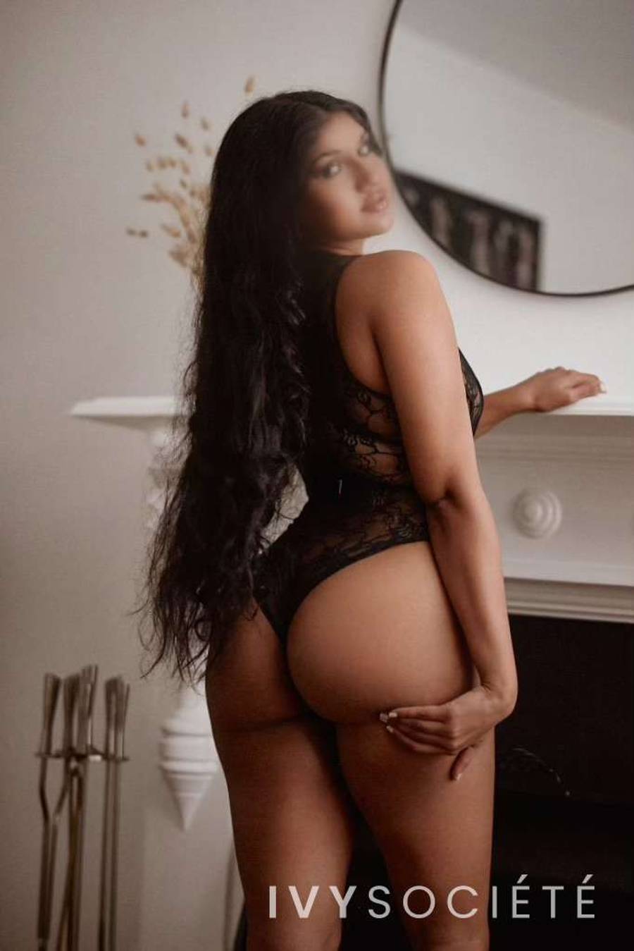 Amira Armani - Melbourne escort - Profile photo