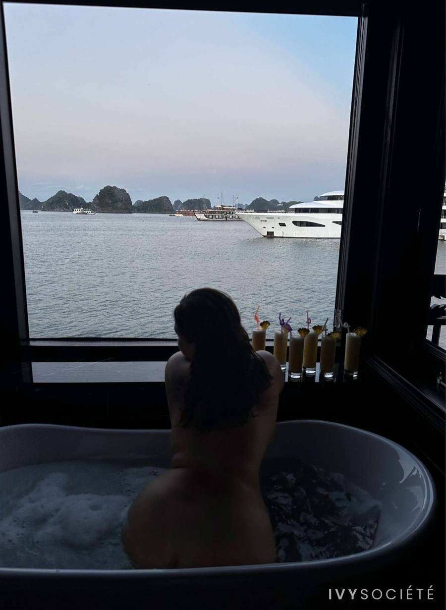 Iris Blue - Sydney escort - Profile photo