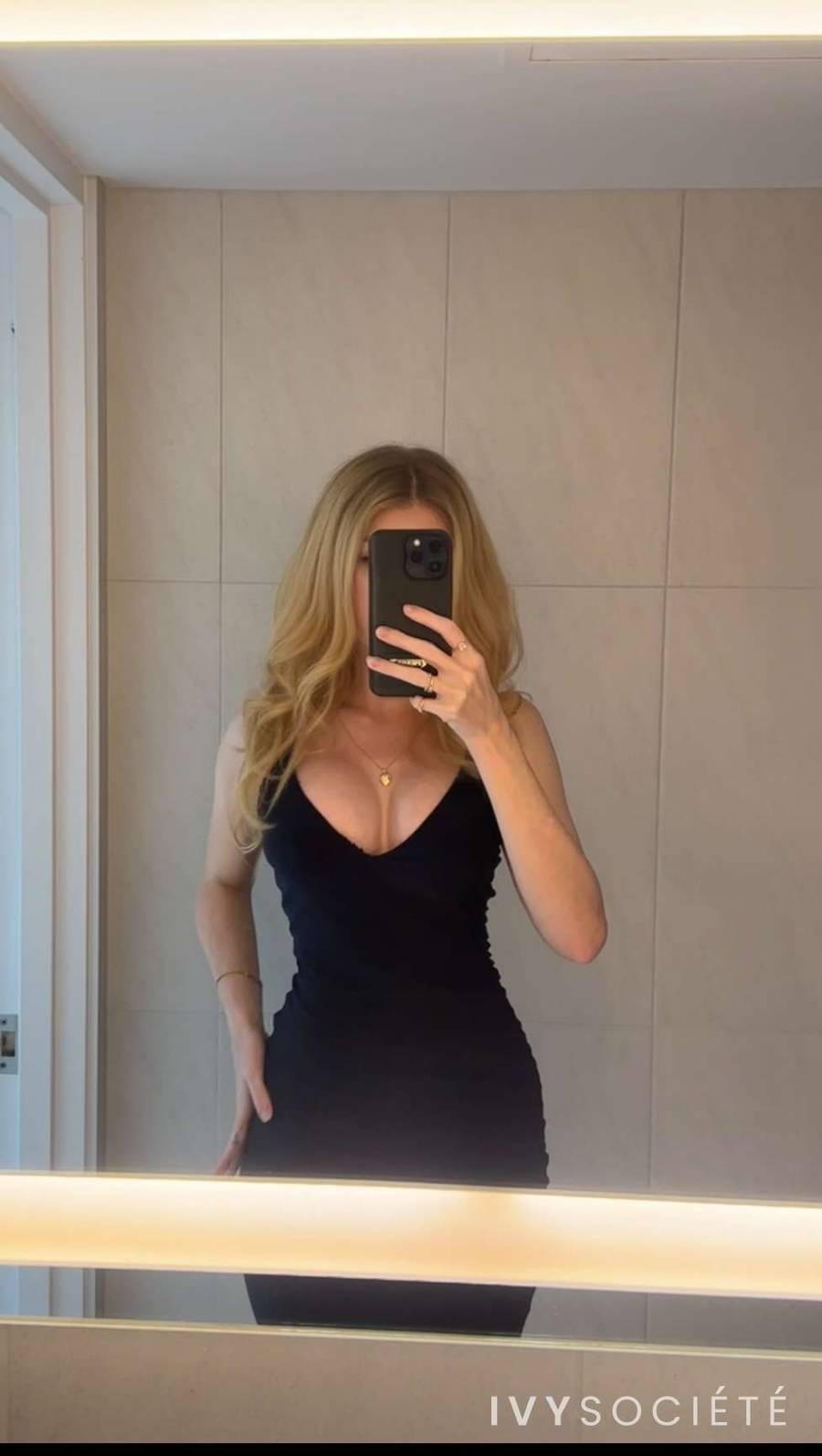 Ariana Carter - Gold Coast escort - Profile photo