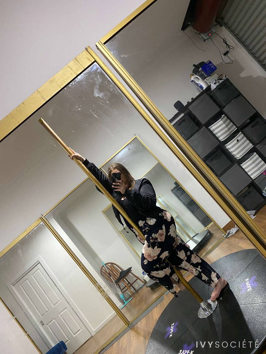 Rosie Thyme - Dubbo escort - Profile photo