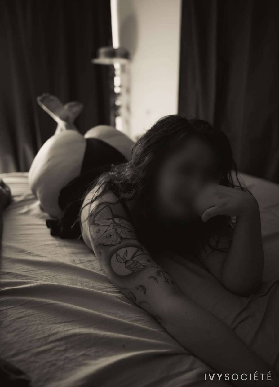 Lillia Hart - Brisbane escort - Profile photo