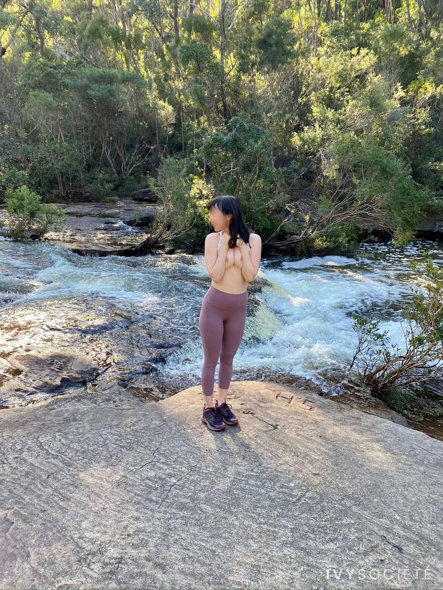 Poppy Paisley - Sydney escort - Profile photo