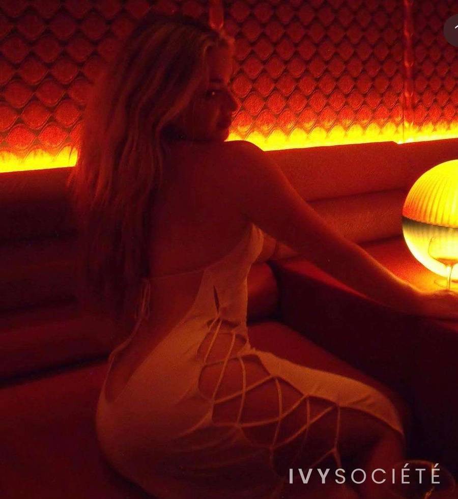 Marnie J Simpson - Sydney escort - Profile photo