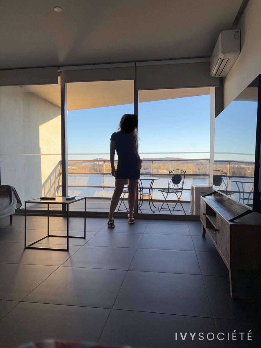 Marnie J Simpson - Sydney escort - Profile photo