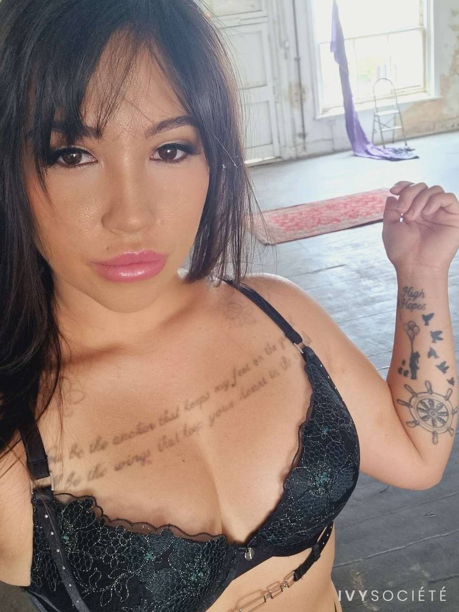 Adult Guide in Adelaide Girls in Adelaide